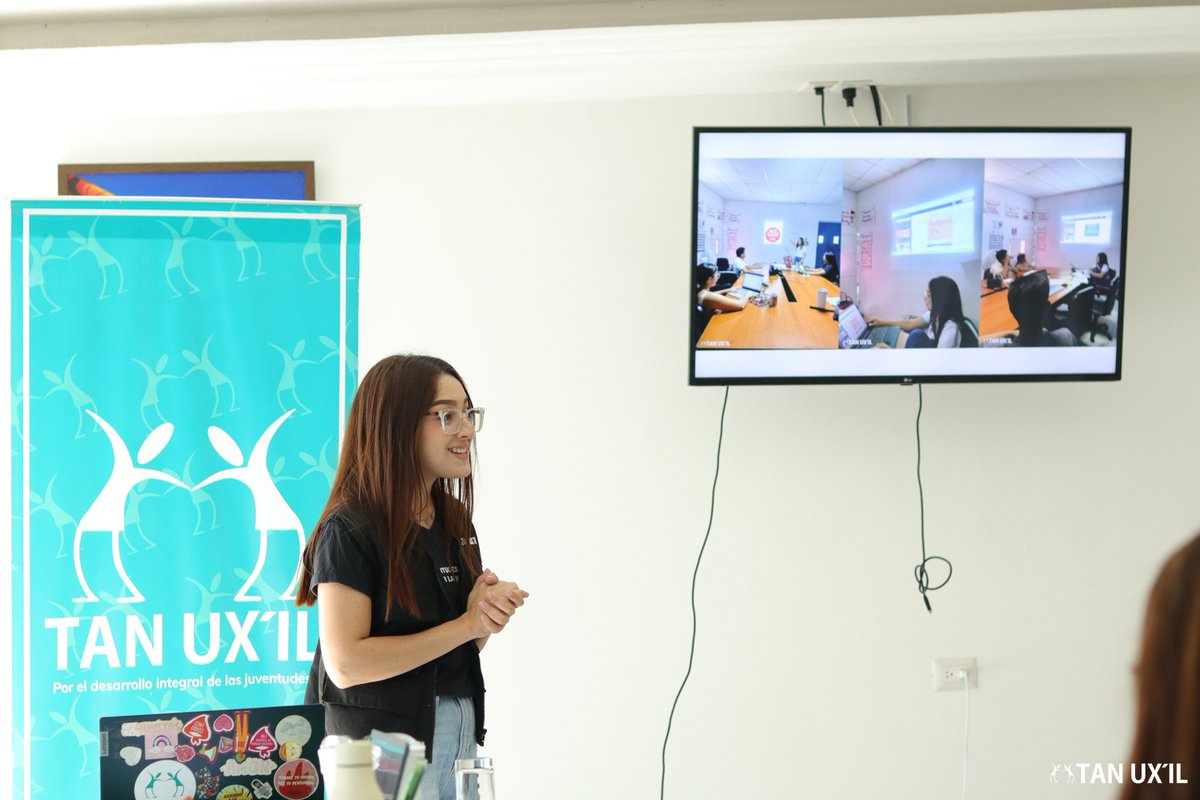 TANUXIL's tweet photo. Realizamos el ultimo  taller del proceso formativo  en DDSSDDRR de las mujeres jóvenes titulares de derecho, dirigido a Comunicadores Comunitarios. Con el propósito de fortalecer lo aprendido en talleres anteriores. https://t.co/VSeXHJEzeE