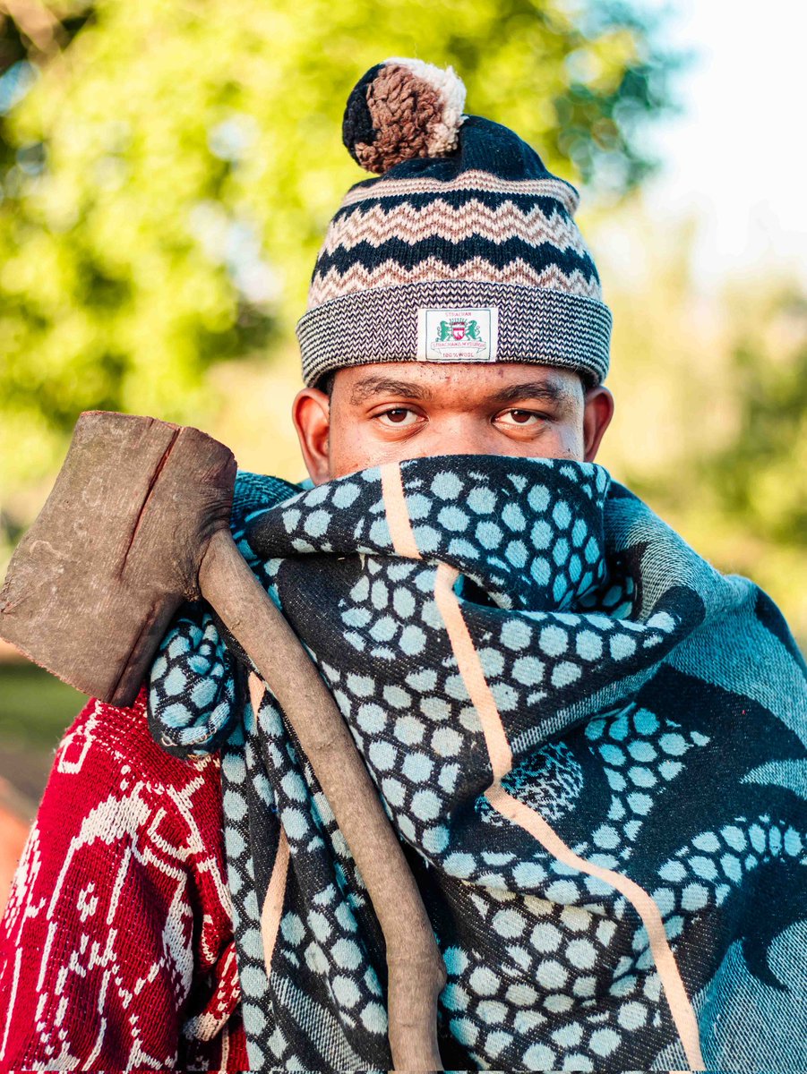 Crazy_T_Music's tweet photo. Mosotho @Drake 🇱🇸📸 @reitumetsemaka4 https://t.co/Lt8mYJ4irm