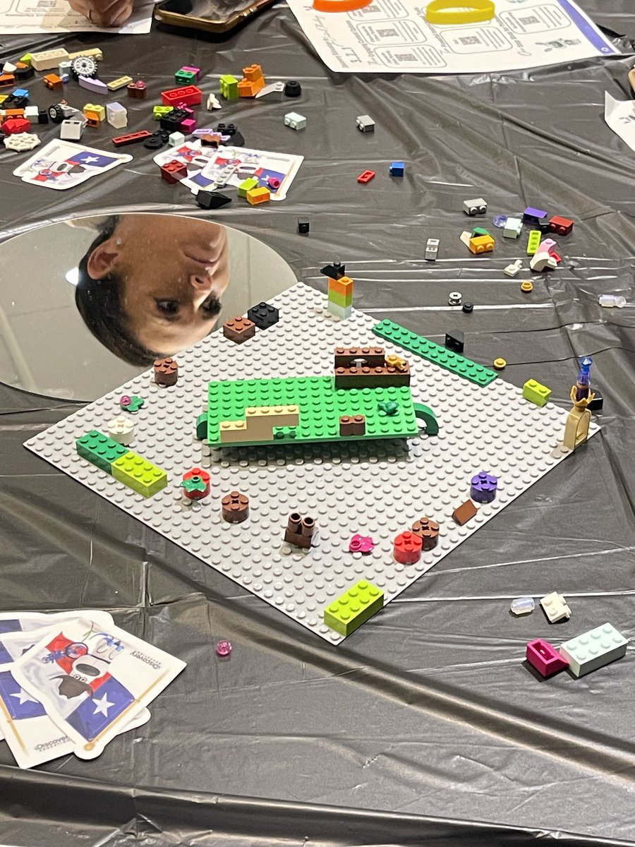 MsPowellteaches's tweet photo. This was one of my favorite sessions at #statcast24 Loved learning about @DiscoveryEd and legos! Plus seeing @Tammy_Norman4 ⭐️⭐️⭐️ She is the best! #teacherlife #DenStar https://t.co/BZybqkV4U0