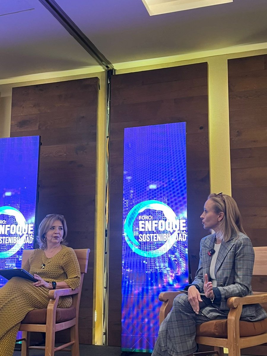 imcomx's tweet photo. Gracias a @EnfoqueNoticias por la invitación al #ForoEnfoque de sostenibilidad. @ValeriaMoy, directora general, habló sobre el papel de las mujeres en los consejos de administración 💼, acompañada de Mónica Flores, presidenta de @manpowergroup, y Mónica Loaiza de @WCD_SA. https://t.co/8r8kWiN4wR