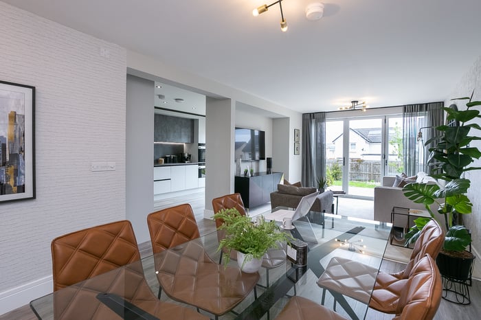 mov8realestate's tweet image. Incredibly stylish four-bedroom home, in a sought-after new development by @AvantHomes, on the outskirts of Penicuik, Midlothian.

Offers over £385,000

📍7 Sycamore Drive, Penicuik, Midlothian, EH26 0FS

mov8realestate.com/property/sycam…

#Penicuik #midlothian #avanthomes