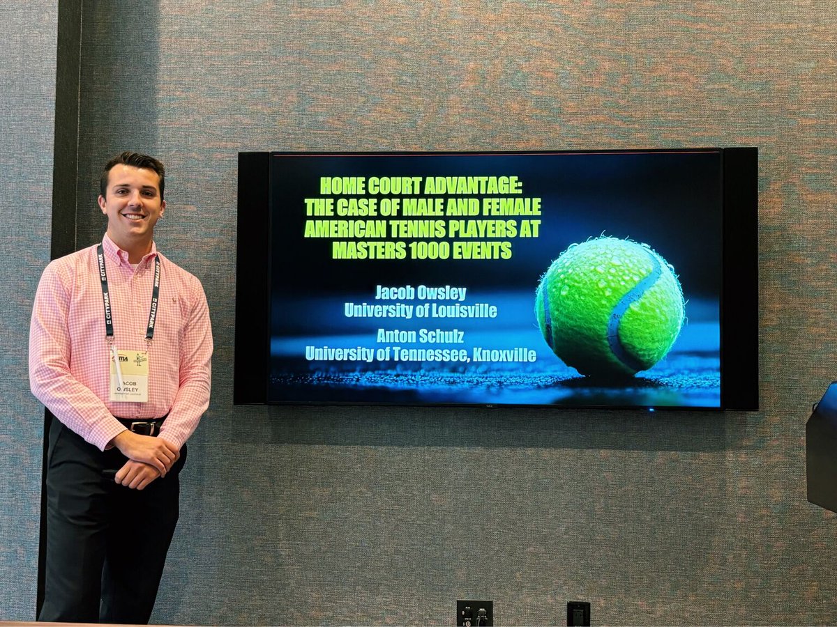 Last week we had our very own Dr. Greenwell, and PHD student Jacob present at the Sport Marketing Association Conference where they shared their research. Professor Presley and Professor Kopka shared their teaching pedagogical approaches 📖