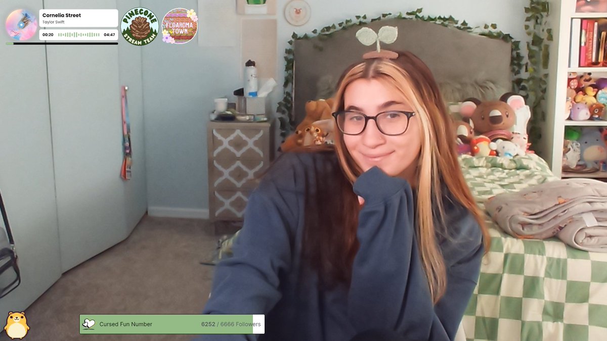 alloecrossing's tweet photo. ❤️I’M LIVE ON TWITCH!!

last day of my @pkmnpride trans awareness week shiny hunting!!! also attempting to progress the main story more and finish operation starfall (:  

https://t.co/fRCM5SjxfZ https://t.co/rAP3xzsKYF