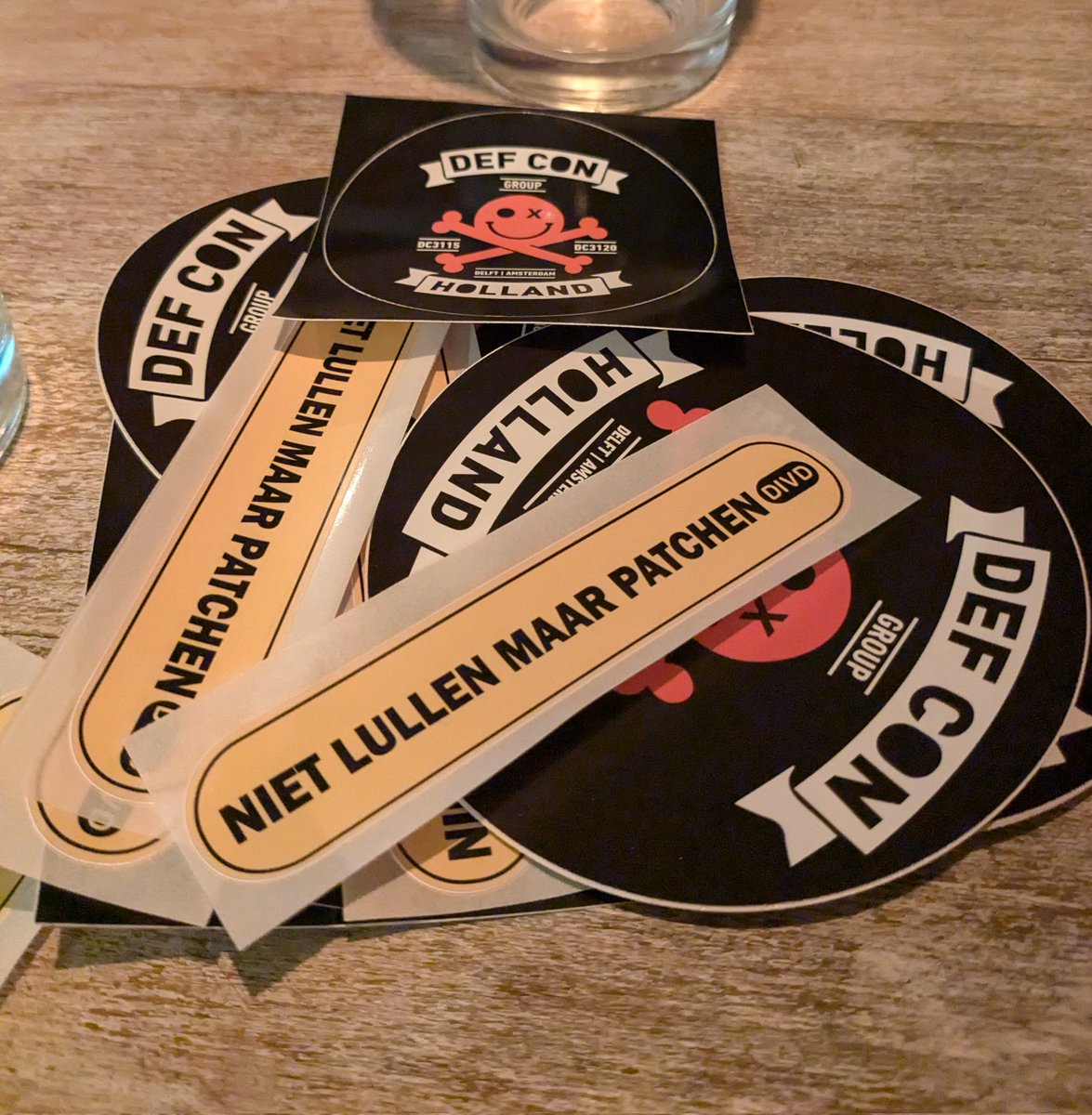 0x454b's tweet photo. Defcon Holland https://t.co/GggnCr3PsJ