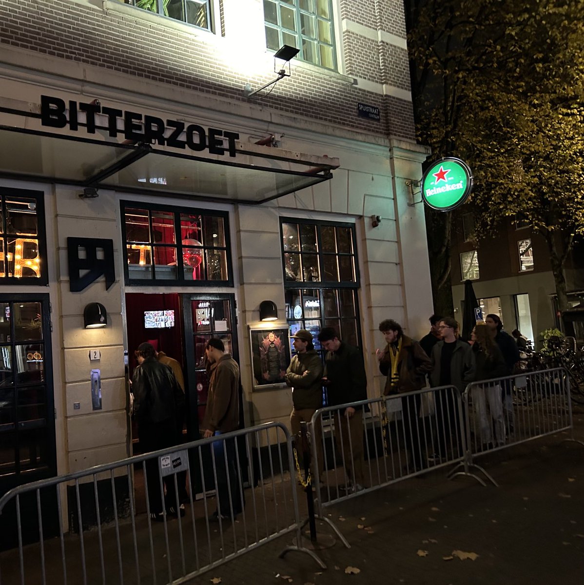 Klaar voor mijn eerste concert van MJ Lenderman vanavond in Bitterzoet.