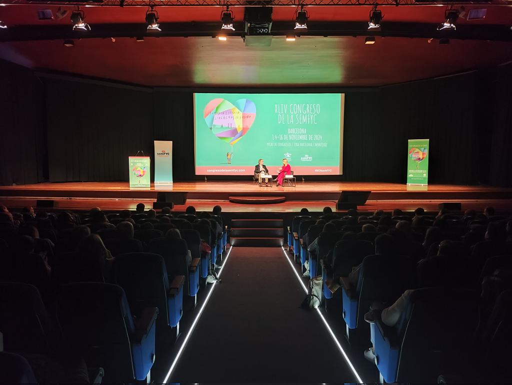 semfyc's tweet photo. 🗣️"La palabra reconocer es una moneda de dos caras: conocer y amar". No puedes reconocer si no conoces, y no puedes amar si no conoces", afirma Cristóbal Colón, fundador de la @fageda

#BCNsemFYC https://t.co/61xwFQKynF