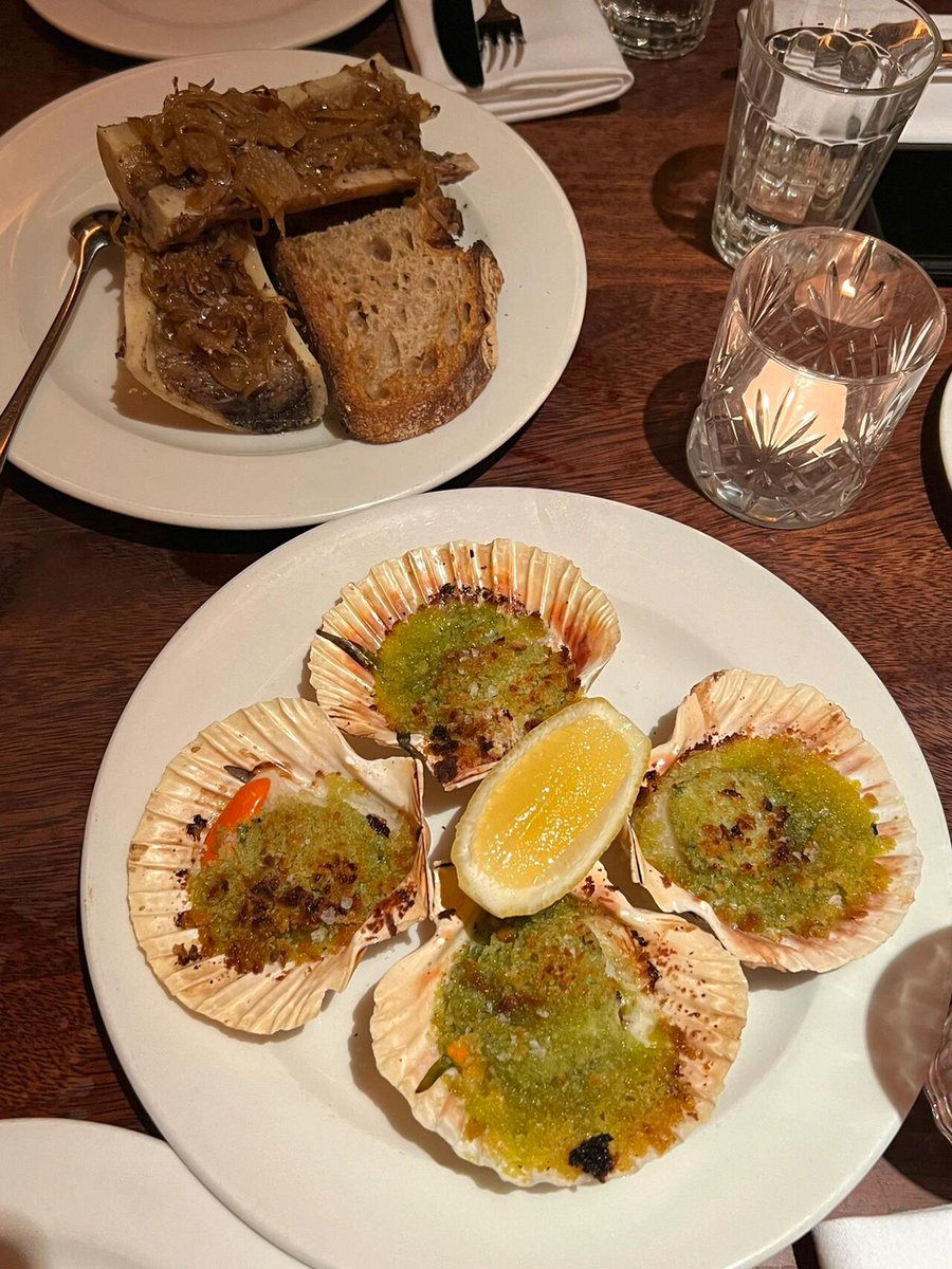 KfteK's tweet image. Feast time! Enjoy every moment of delicious food. 🍴🥩✨