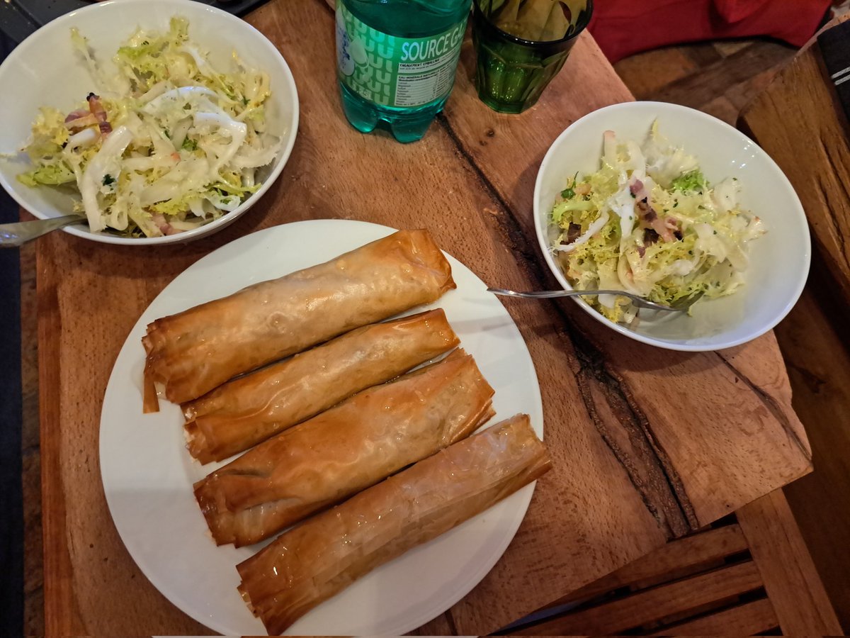 Phillo, chèvre,  noisette,  miel