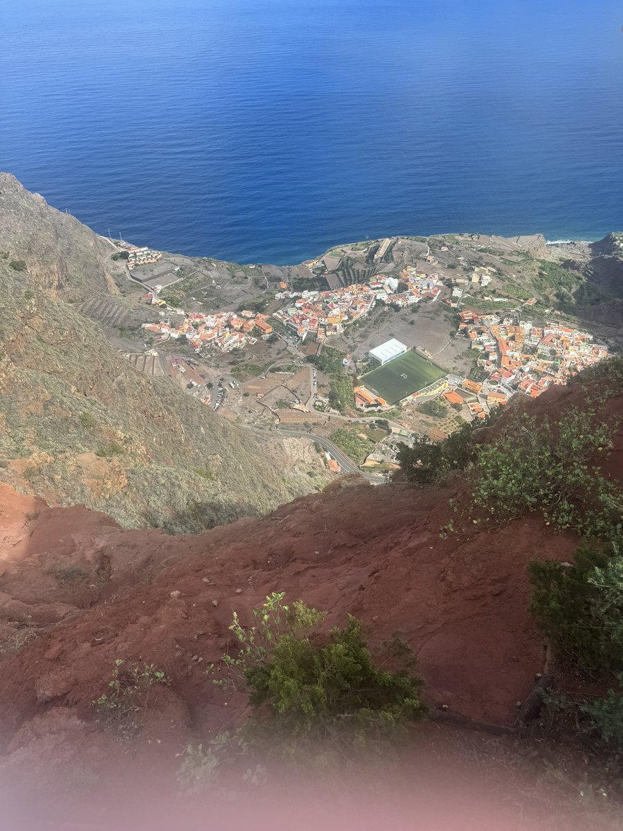 Finished drilling yesterday and had the combine out today. #happydays. Whilst I am away. #theultimatedreamteam