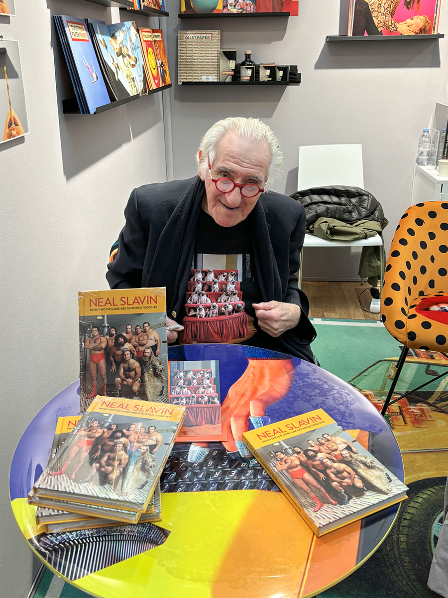 PDNB Gallery tweet media