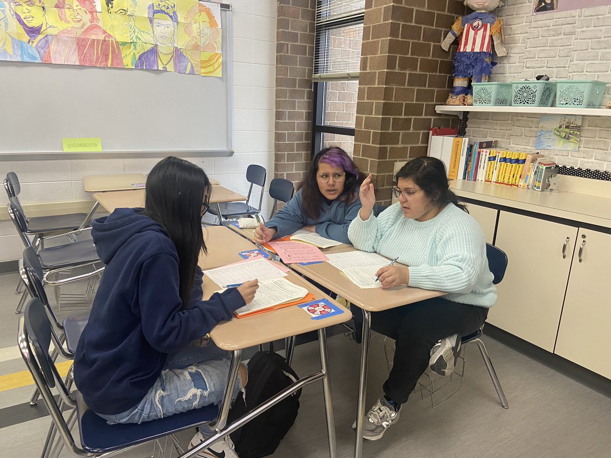 Michelle de la Vega tweet media