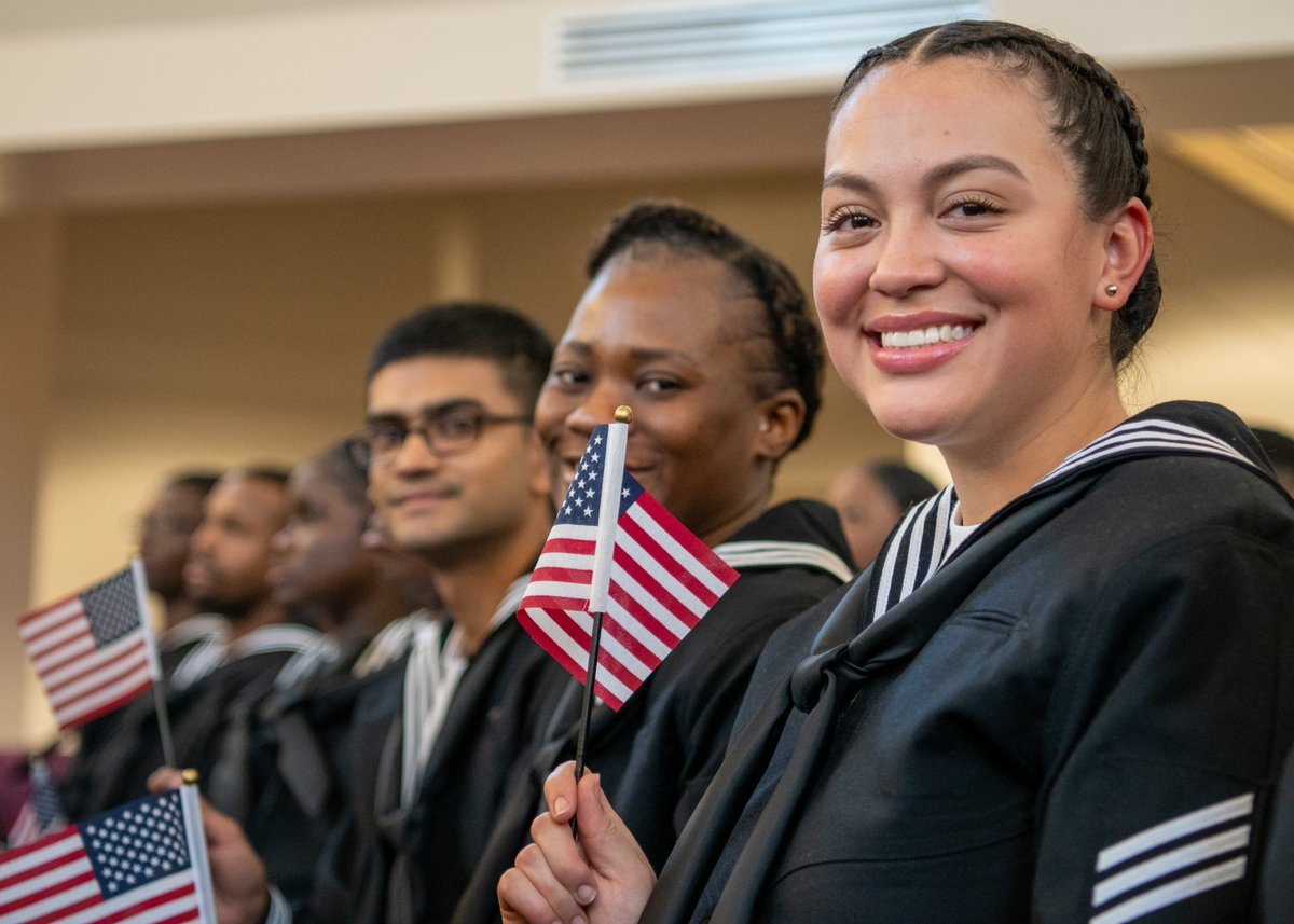 NavyRTC's tweet photo. Congratulations to the Recruits and Sailors who pledged the Naturalization Oath of Allegiance to the United States of America!  

#rtc #bootcamp #naturalizationceremony https://t.co/raYEpBRlp1