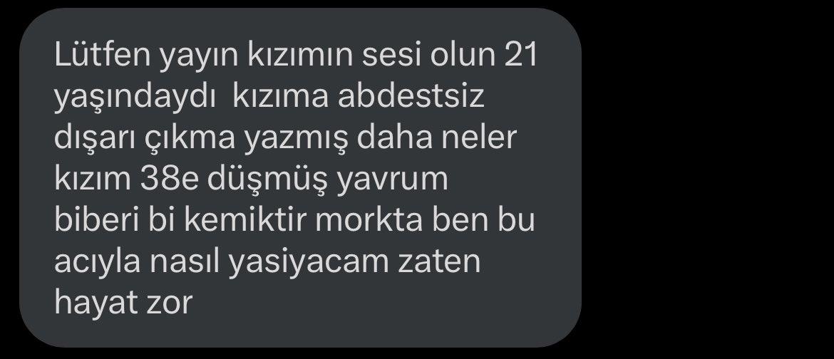 sonmezunn's tweet photo. ‼️LUTFEN GORMEZDEN GELMEYIN SONUNA KADAR OKUYUN YAZDIKLARIMI‼️
@mesutcolakoglu0 kizinin adaletini saglanmasini istiyor. hepimiz buna ses olucaz. 17 Aralik 2022 yilinda aysenur colakoglu iki erkek tarafindan katledildi https://t.co/qhWg1NdAyw