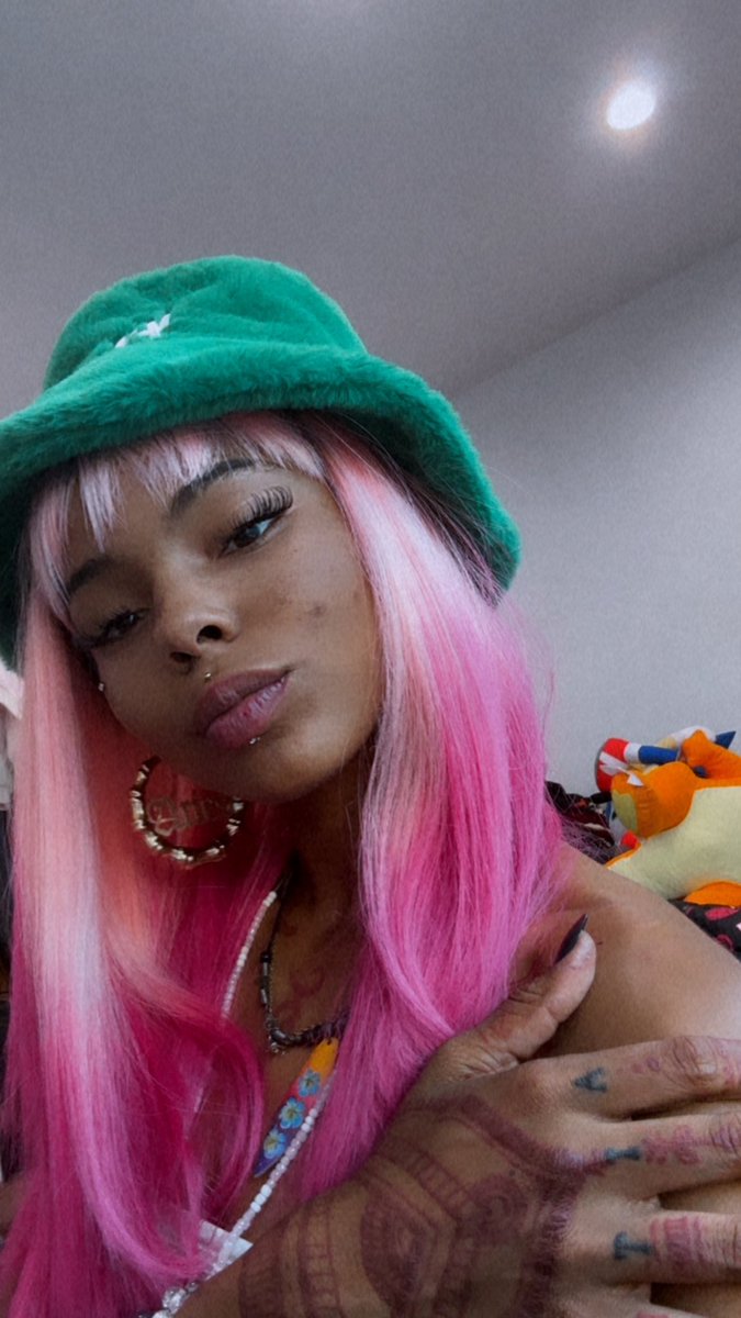 mommyflexzz's tweet photo. I look good in a wig wymmmm .. told yall don’t sleep or play on me 🫦🫦

Now for more content in wigs !!! Stick around !! We changing it up 🩷🩷💦💦💦

https://t.co/Swf6c5NjQ4 https://t.co/fxMSKgCsIm