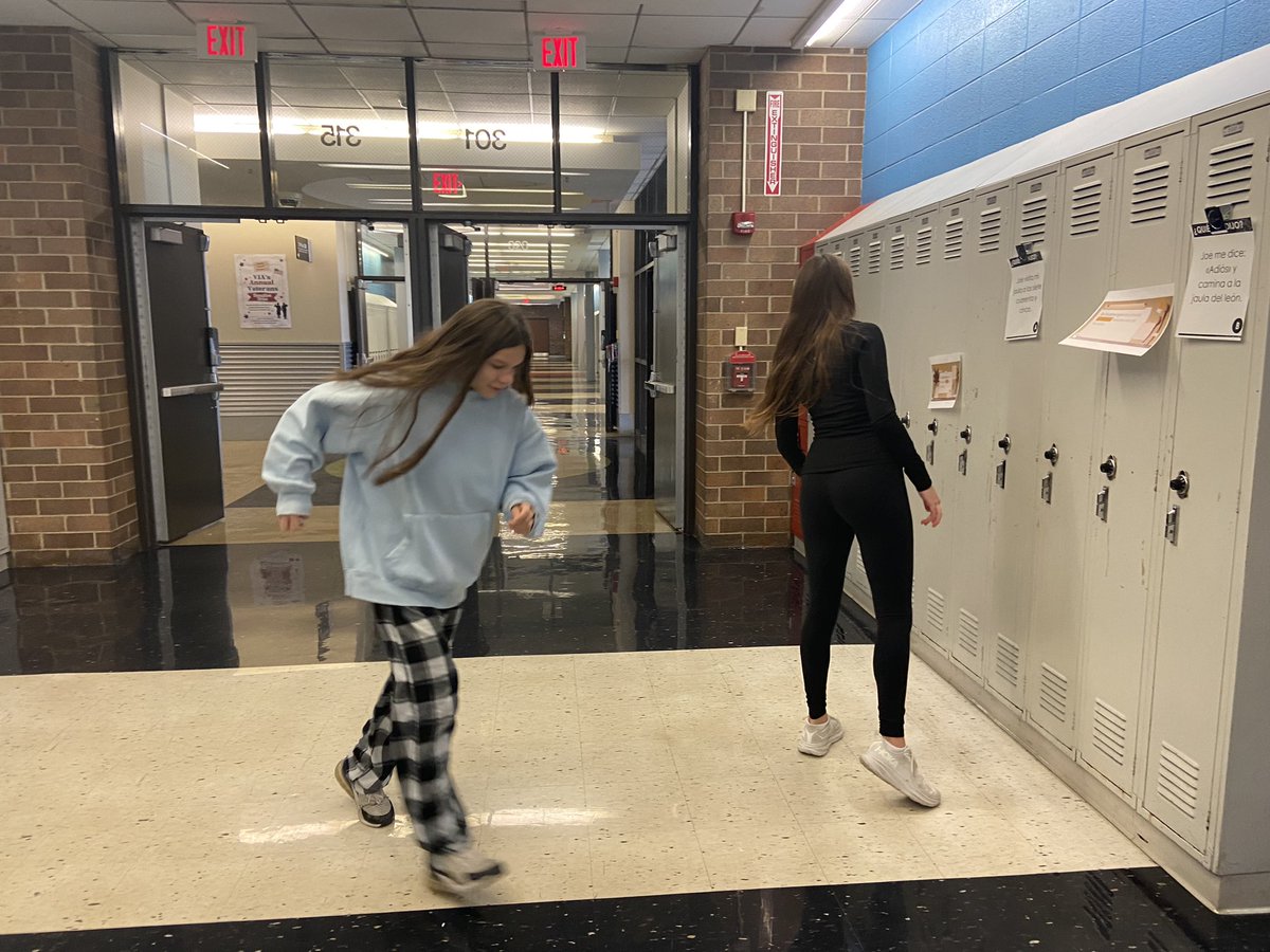 Michelle de la Vega tweet media