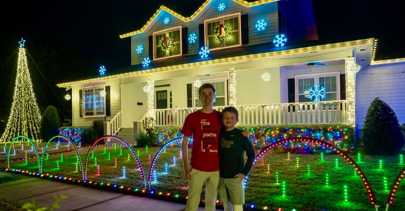 debraOfAmerica's tweet photo. 🎄✨ Jack’s Christmas Light Spectacular returns Nov 29 in Jacksonville, FL! Enjoy 10,000+ lights synchronized to festive tunes, hosted by Jack Wheeler, cousin to Jonah, who lives with EB. Free &amp; open to all! Proceeds go to debra of America.