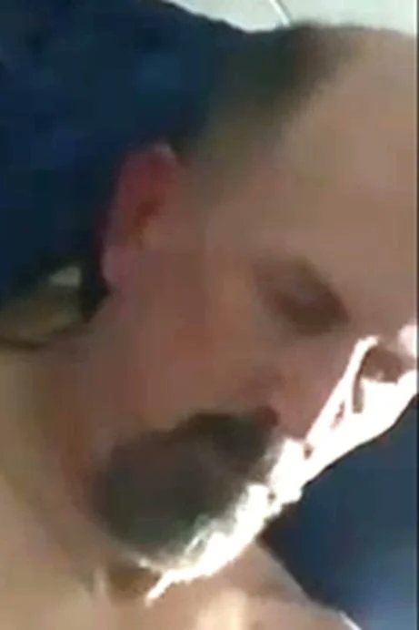 The #FBI is seeking the public’s assistance with obtaining identifying information regarding an unknown male who may have critical information pertaining to the identity of a child victim in an ongoing sexual exploitation investigation.
fbi.gov/news/press-rel…