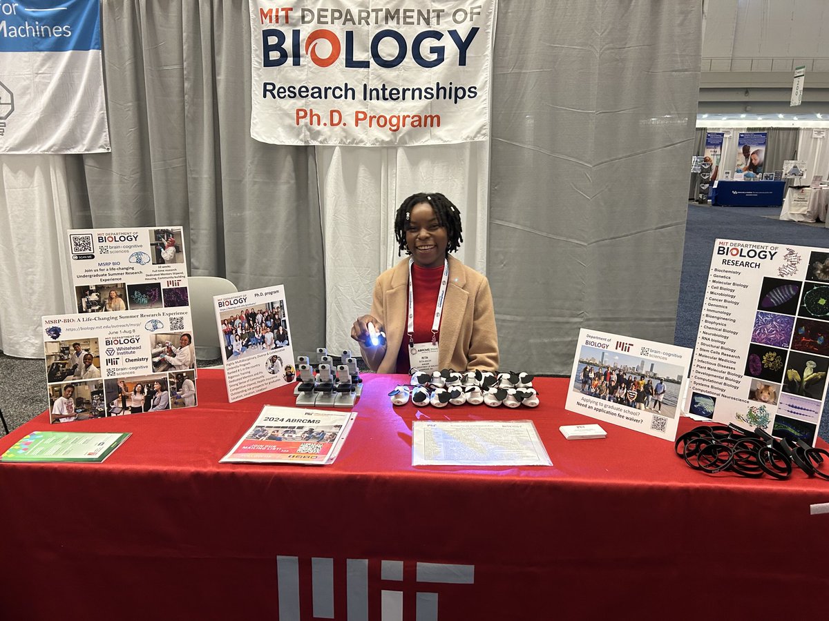 MandanaMsrp's tweet photo. Day 2.2 ⁦@ABRCMS⁩ Come meet our grad student ⁦@anoh_rita⁩ ⁦@MITBiology⁩ booth 718 Learn about our REU #MSRPBio our PhD program &amp; admire our one-of-a-kind swags!! ⁦@MOfscience⁩ ⁦@MSMU⁩ https://t.co/FQalyo234j