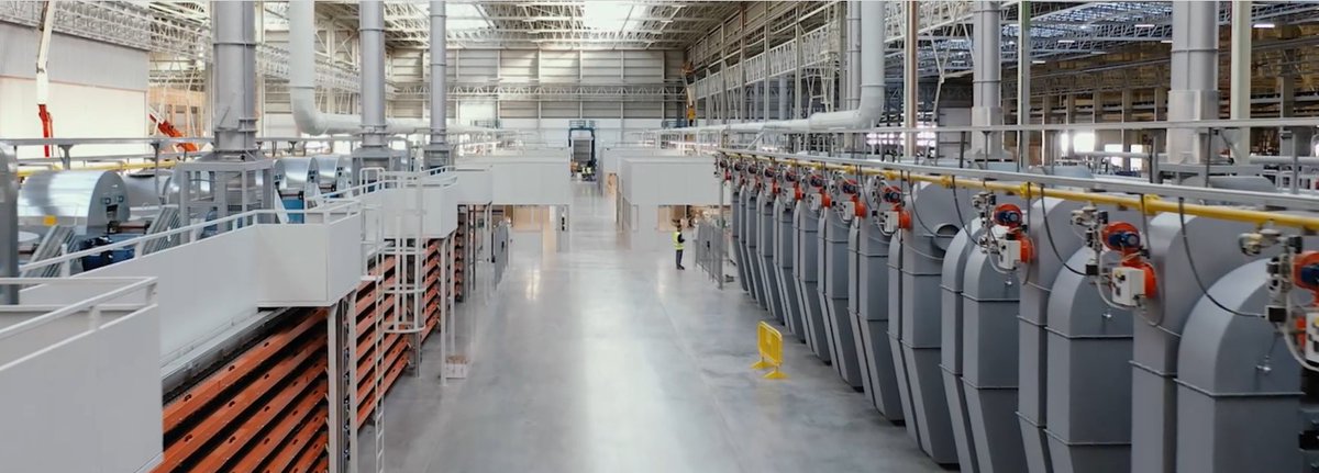 ledsindriver's tweet photo. Ya no hace falta duplicar las luminarias industriales para dotarlas de alumbrado de emergencia.  Descubre el kit que transforma las luminarias industriales de alumbrado general en emergencias en caso de fallo eléctrico. #Alumbradoled
https://t.co/WnLYYxoWwZ https://t.co/6HZKycWk8R