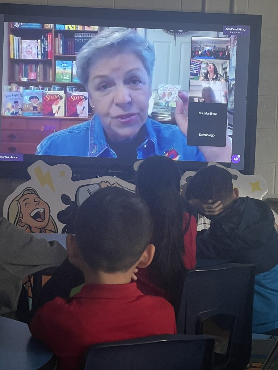 Mrs. Medina Librarian tweet media