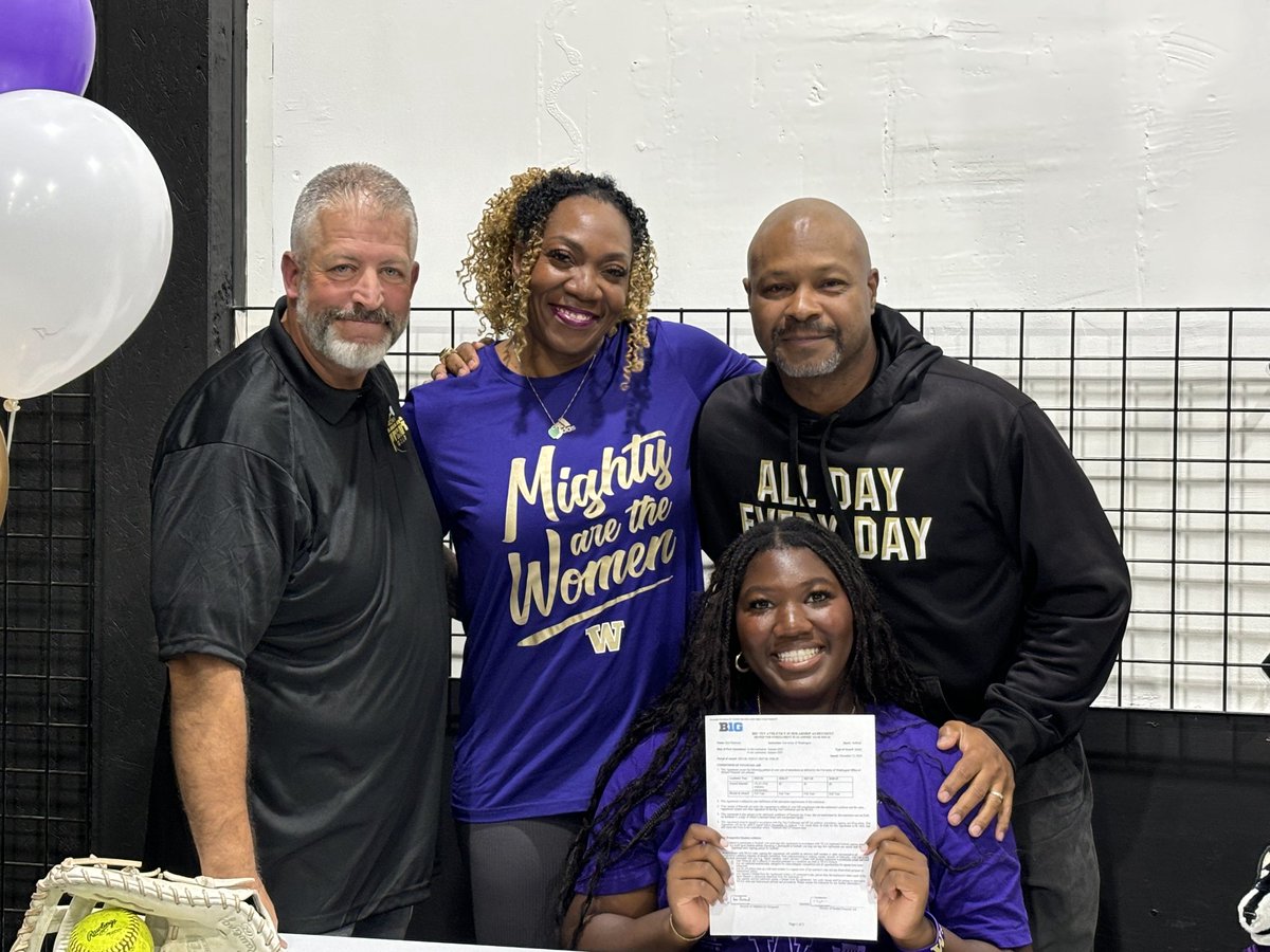 Iowa Premier Fastpitch (@iowapremierfp) on Twitter photo NLI SIGNED! Iowa Premier National's <a href="/zuripatt27/">Zuri Patterson</a> inks her D1 Power 4 scholarship to <a href="/UWSoftball/">Washington Softball</a> !! Coach Tarr lands her Big Hitter in the 2025 class! So proud of You Zuri! #IPFWORKS
#NationalSigningDay2024 NLI SIGNED! Iowa Premier National's <a href="/zuripatt27/">Zuri Patterson</a> inks her D1 Power 4 scholarship to <a href="/UWSoftball/">Washington Softball</a> !! Coach Tarr lands her Big Hitter in the 2025 class! So proud of You Zuri! #IPFWORKS
#NationalSigningDay2024