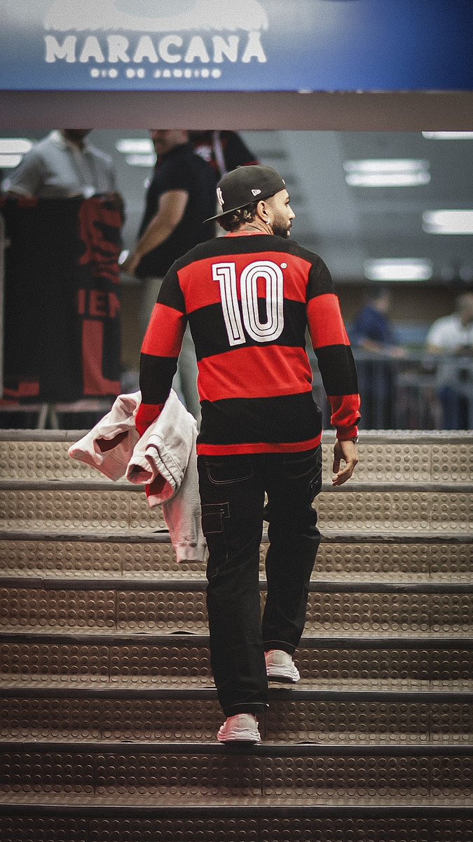 olccamara's tweet image. 🧵 Vou fazer aqui uma thread de jogadores interessantes que podem ser observados pelo Flamengo para o lugar de Gabigol que está de saída do Flamengo. A thread contará apenas com centroavantes. Segue o fio… 🧵🧶#Flamengo