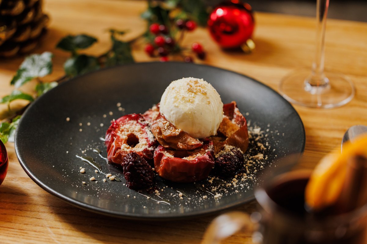 Here you are folks, a few snaps of our #Christmas delights to be had here at The Saracen's Head Inn + a link to the menu &amp; our festive opening times here: saracensheadinn.co.uk/the-saracens-h…