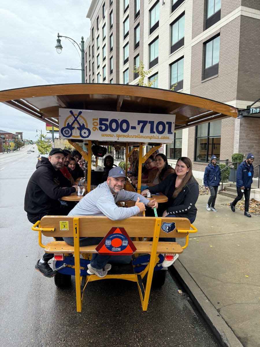 KindredAtienzo's tweet photo. Had an amazing time last week with Team Horne visiting @StJude and some social wellbeing in Memphis 🥰🌶️🍻 #chilis #chilislove #createapepper #showup https://t.co/50KJSuESvc