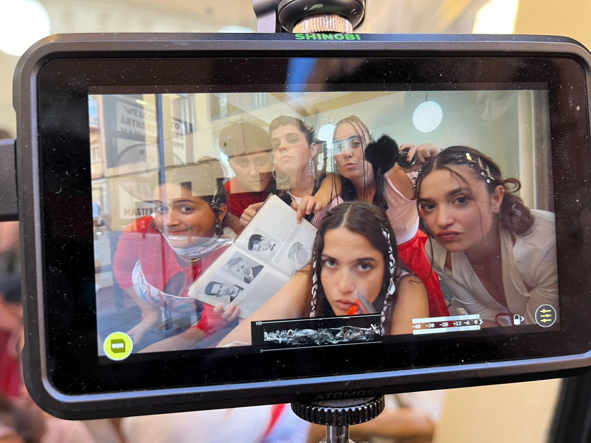 🔥HA SORIT POETA MODERNET 🔥i amb videooooocliiiiiip 🛍️🚨🚨