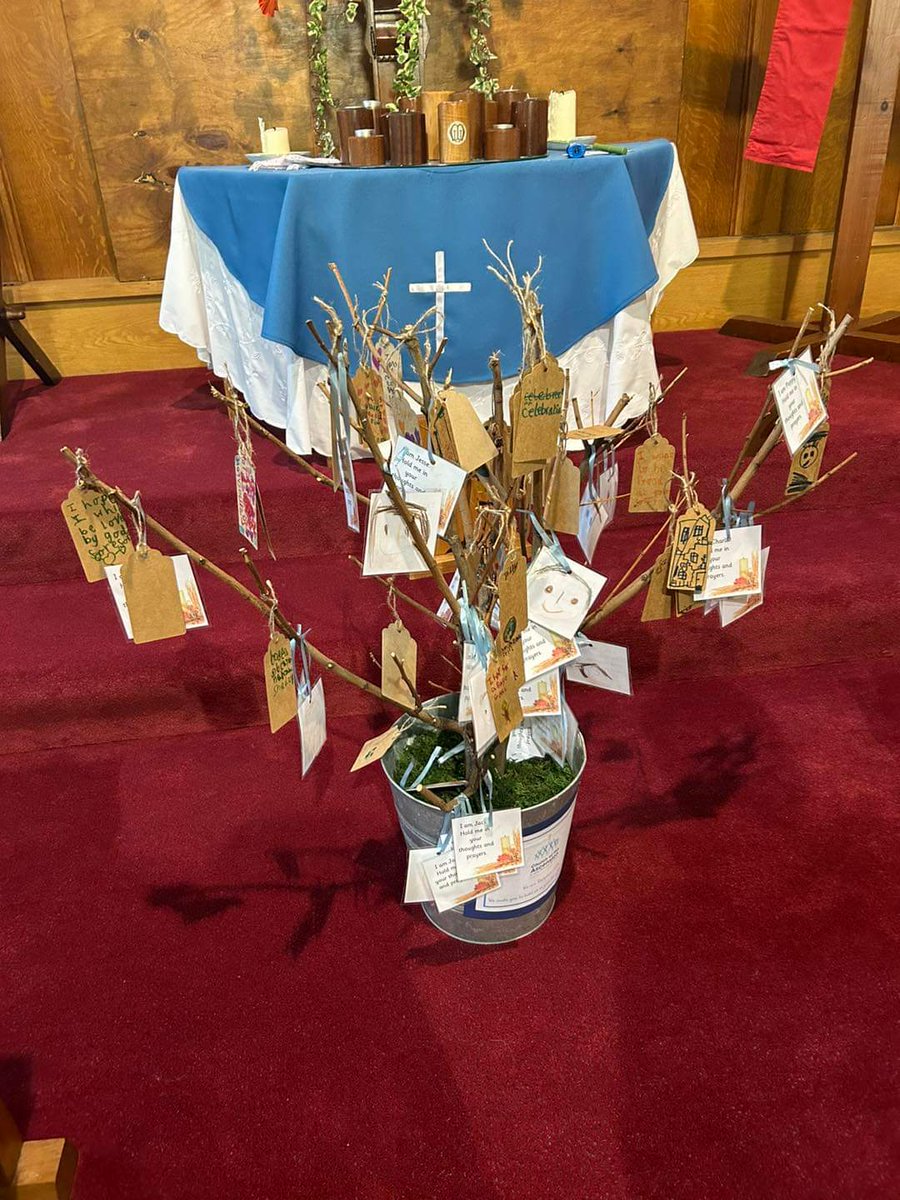 CofAWallheath's tweet photo. Today we had the privilege of welcoming year 2 into church to ‘Experience Advent’ we had a wonderful time and the children shared their really thoughtful ideas, hopes and prayers. ❤️ https://t.co/W4QdX6hItj