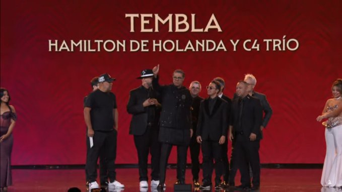 Felicidades a <a href="/c4trio/">C4 TRIO</a> y Hamilton de Holanda por su #LatinGRAMMY como Mejor álbum instrumental por el disco Tembla