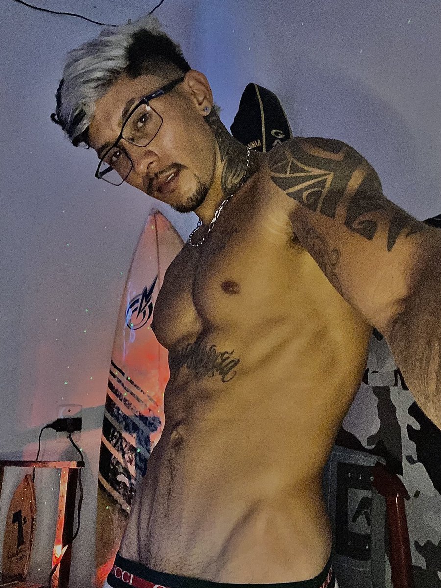 bold_black01's tweet photo. @leidiss_2103 Poderia né ? https://t.co/JXXe8AHnVh