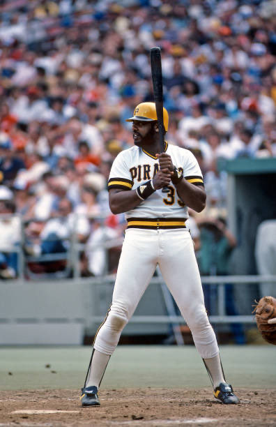 harvardplayer's tweet photo. The cobra Dave Parker belongs in Cooperstown and it will become reality on December 8 #Pirates  ⁦@DaveParker39fdn⁩ https://t.co/fabybYT8kY