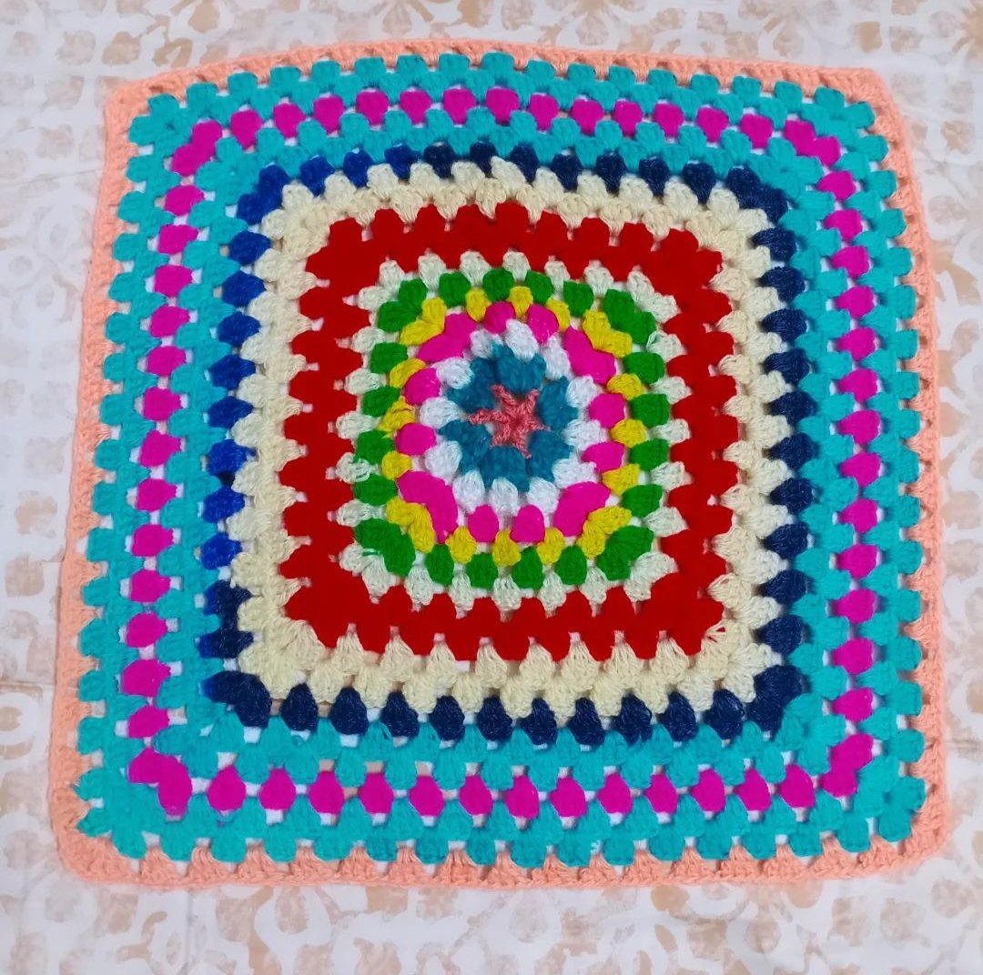 WondersKnitting's tweet image. Multicolored Knitted Cover 

#multicoloured #knitted #tablecover #handknitted #knittingwondersworld #thalposh