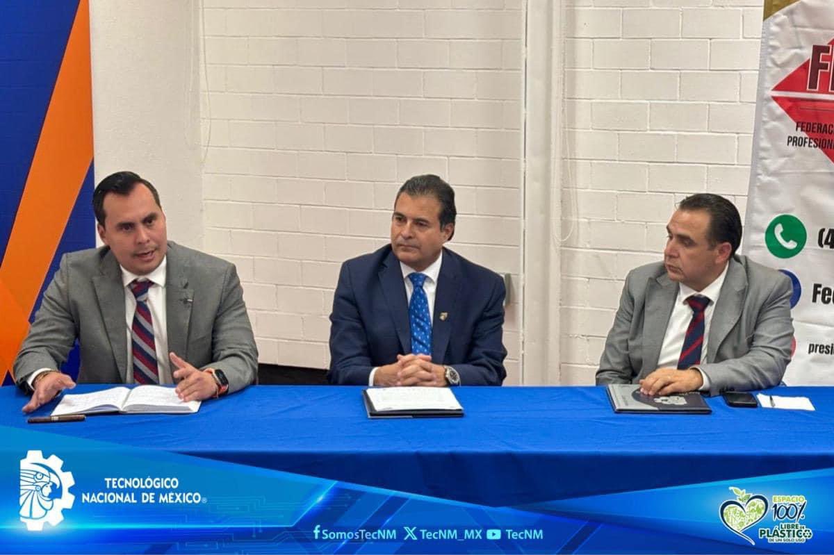 TecNM_MX's tweet photo. Este acuerdo refuerza el compromiso de la institución con la formación de profesionistas preparados para contribuir al desarrollo económico y tecnológico de Querétaro.

👇👇👇NOTA COMPLETA👇👇👇

https://t.co/f8xTQbaQ7S

#TodosSomosTecNM https://t.co/zgGDVjRsyE