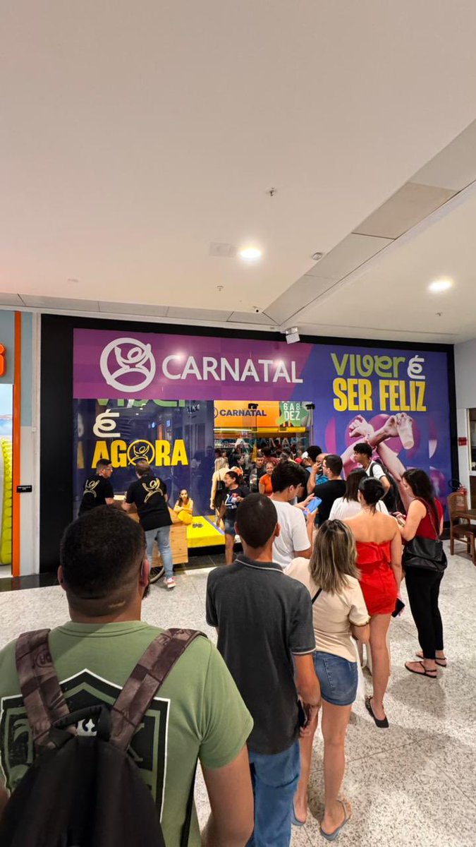 diegonegrellos's tweet photo. Eu avisei para mão deixarem pra o último dia de black friday do @carnatal pra comprar seu abadá!

Olha só como tá a Central no Natal Shopping! Corre pra garantir o seu! https://t.co/FXqsWVjpwt