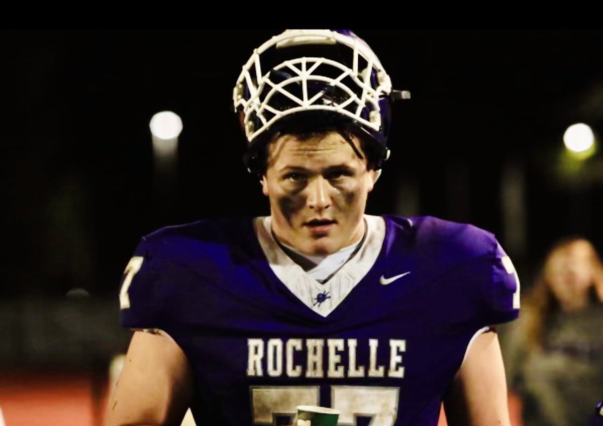 Congratulations to Jack Carmichael on being selected to represent the Rochelle Hubs on the IHSA class 5a Honorable Mention Team! 

Jacks a leader on the offensive line that has rushed for over 4,000 yards this season!

#TeamTogether