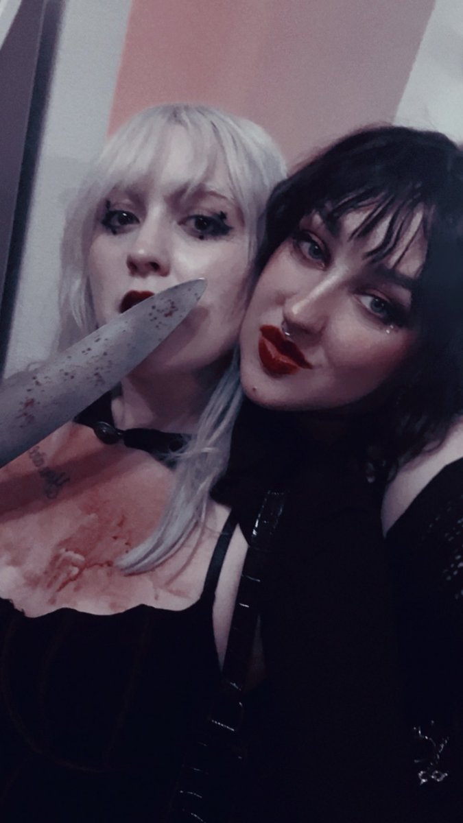 ChronicRabbit's tweet photo. Just thought y’all should know,

Tav and I were Ghostface for Halloween https://t.co/XbW91Dfmlv