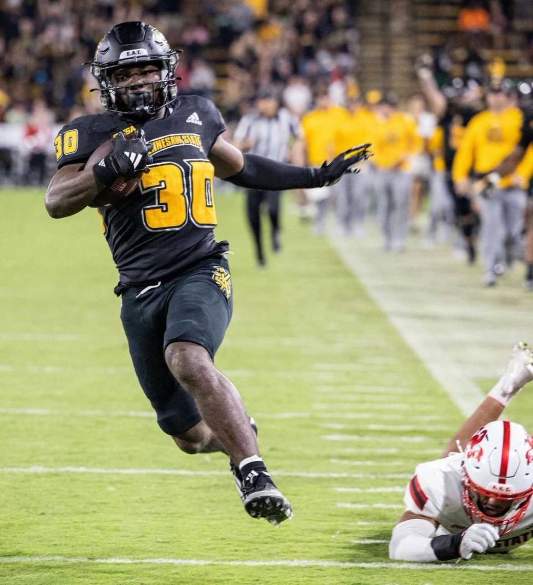 Kennesaw State RB Qua Ashley has entered the transfer portal, <a href="/mzenitz/">Matt Zenitz</a> and I have learned for <a href="/247SportsPortal/">247Sports Transfer Portal</a>.

He's tied for the national lead in kick return TDs this season (33.7 yards per attempt) and also has run for 309 yards 

247sports.com/player/qua-ash…
