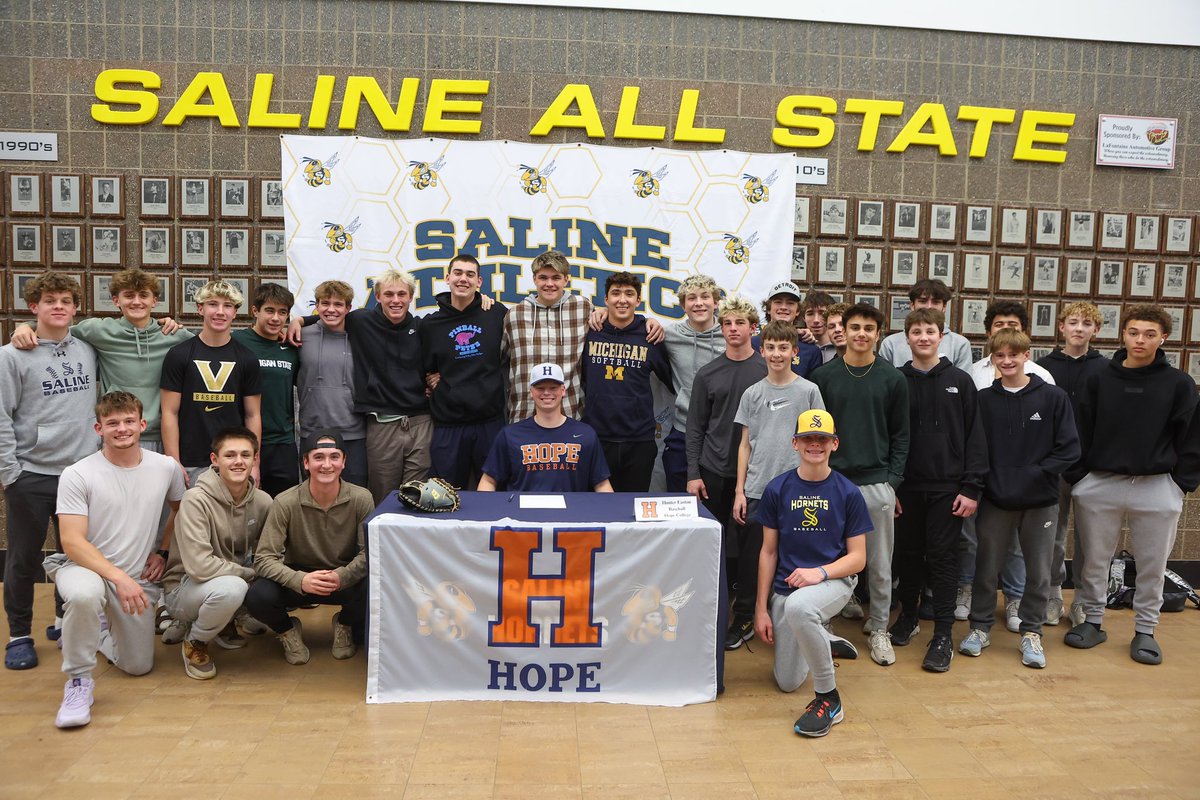 SalineHSBasebal's tweet photo. Congratulations to 2025 senior @HunterEaston5 for celebrating his decision with family, friends and teammates to continue his education and baseball career with @HopeCollegeBSB #rolldutch
🟠⚓️🔵 https://t.co/jvk6JaYYCj