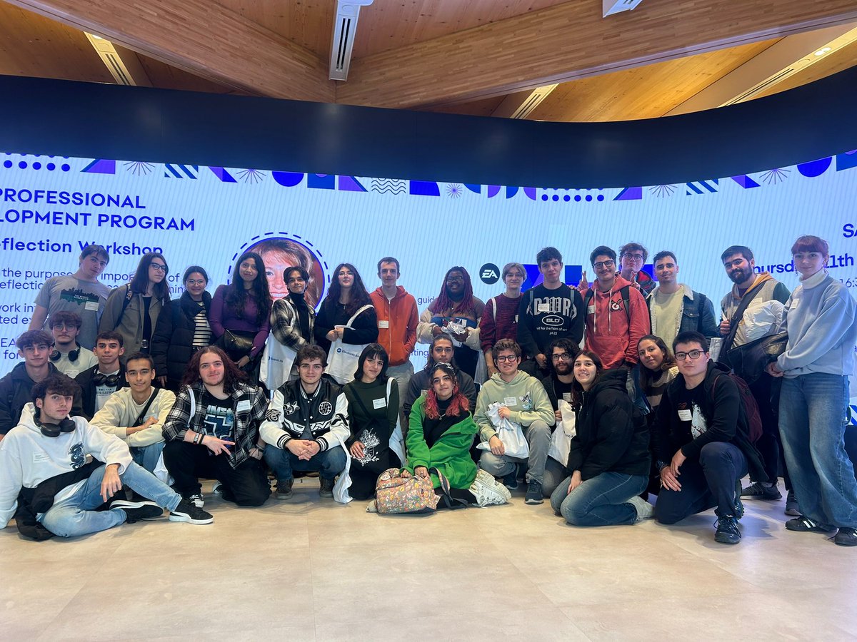 Hoy, los socios de <a href="/virtual_souls/">Virtual Soul</a> hemos tenido el placer de visitar las oficinas de <a href="/EA_Espana/">EA Spain</a> y descubrir cómo trabajan desde dentro. ¡Muchas gracias por recibirnos!