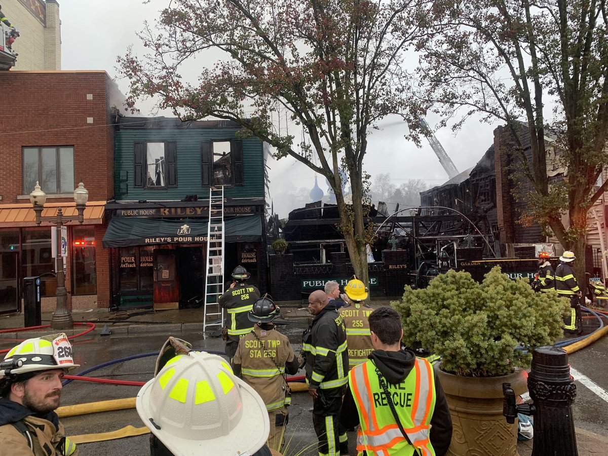 Fire mostly under control at Riley’s Pour House in Carnegie, but little remains of the restaurant and its outdoor space. Crews still targeting hot spots.
