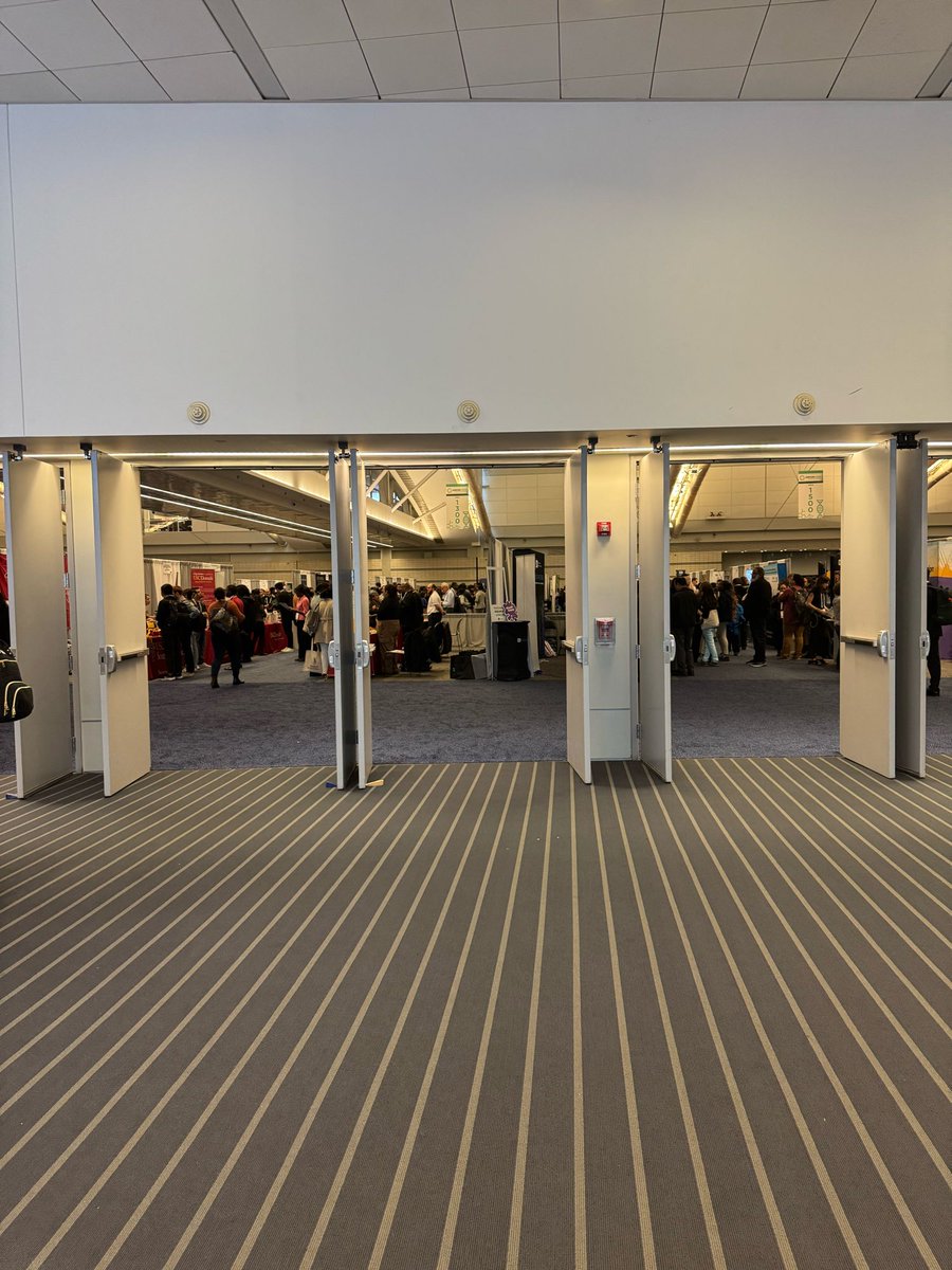 ABRCMS's tweet photo. #ABRCMS2024 Exhibit and Poster Hall is officially open from now until 7pm! Head over to chat and learn from the exhibitors and explore all the amazing research from students presenting their posters. 

#stem #stemcareers #stemactivities #stemeducation #stemdiversity https://t.co/NLXOsP9RFR