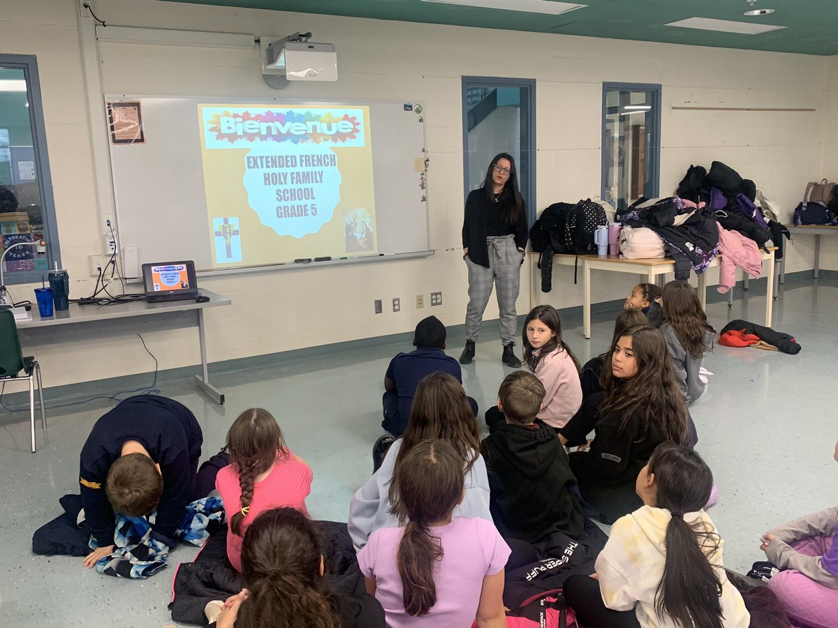Our <a href="/HOFAM_DPCDSB/">Holy Family DPCDSB</a> Extended French road show was a huge success! Thank you to the schools for having us! We look forward to meeting families at our open house next Wednesday Nov. 20th at 7pm.
