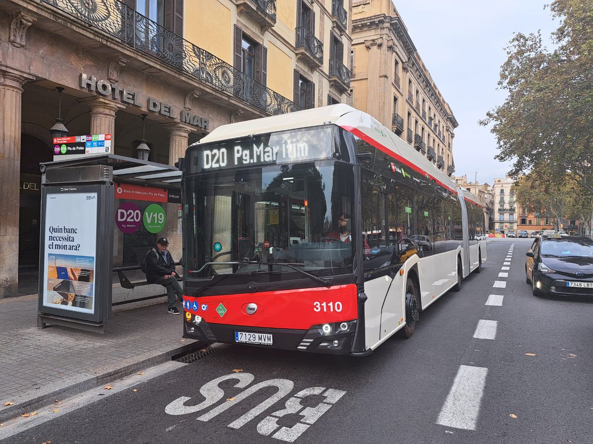 🚍<a href="/jrtauste/">Josep Ramon Tauste</a>, Técnico Especialista Ingeniería en <a href="/TMB_Barcelona/">TMB</a>, comparte fotos del debut del #SolarisUrbino18Hidrógeno (serie 31B). Partió de Zona Franca y recorrió la línea D20 el 12/11. Rubén Castro fue el conductor de la mañana y Alfonso Pimentel, de la tarde. <a href="/BCN_Mobilitat/">Barcelona Mobilitat</a>