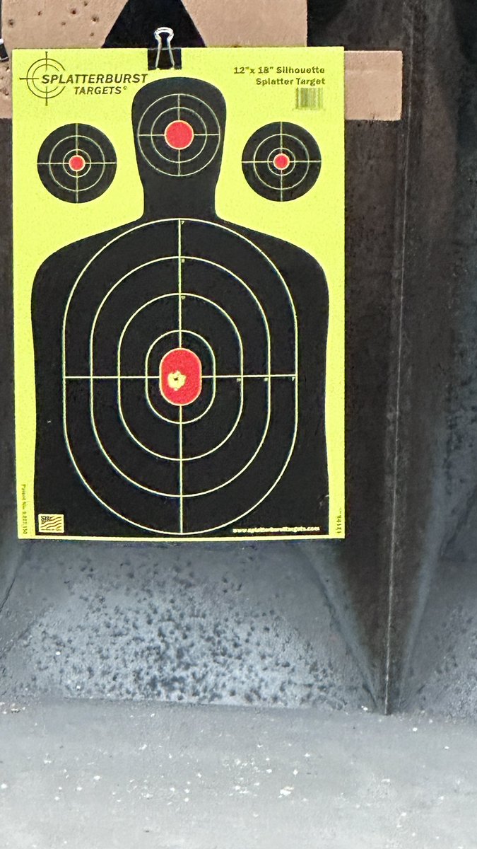 WaitLemmeFinish's tweet image. This what 50 rounds with decent grouping looks like #samehole