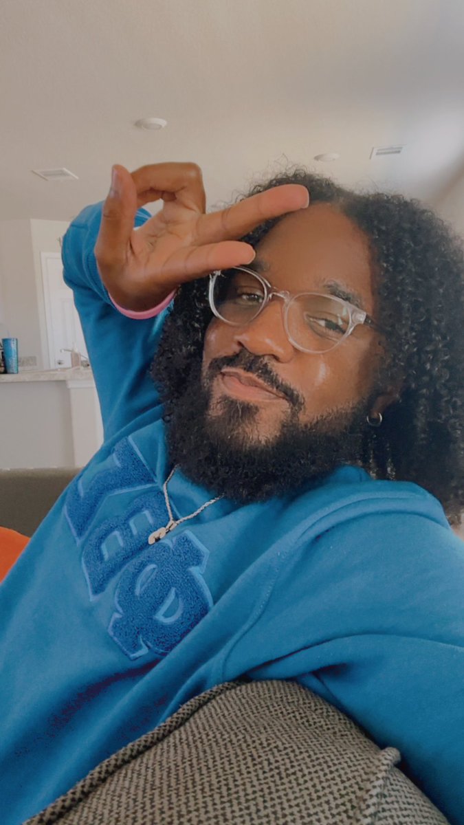 JU_Knee_3's tweet image. 11 years in! Happy Sigmaversary to me! 🤘🏾🔵⚪️ #Fall13 #ΔΑΣ