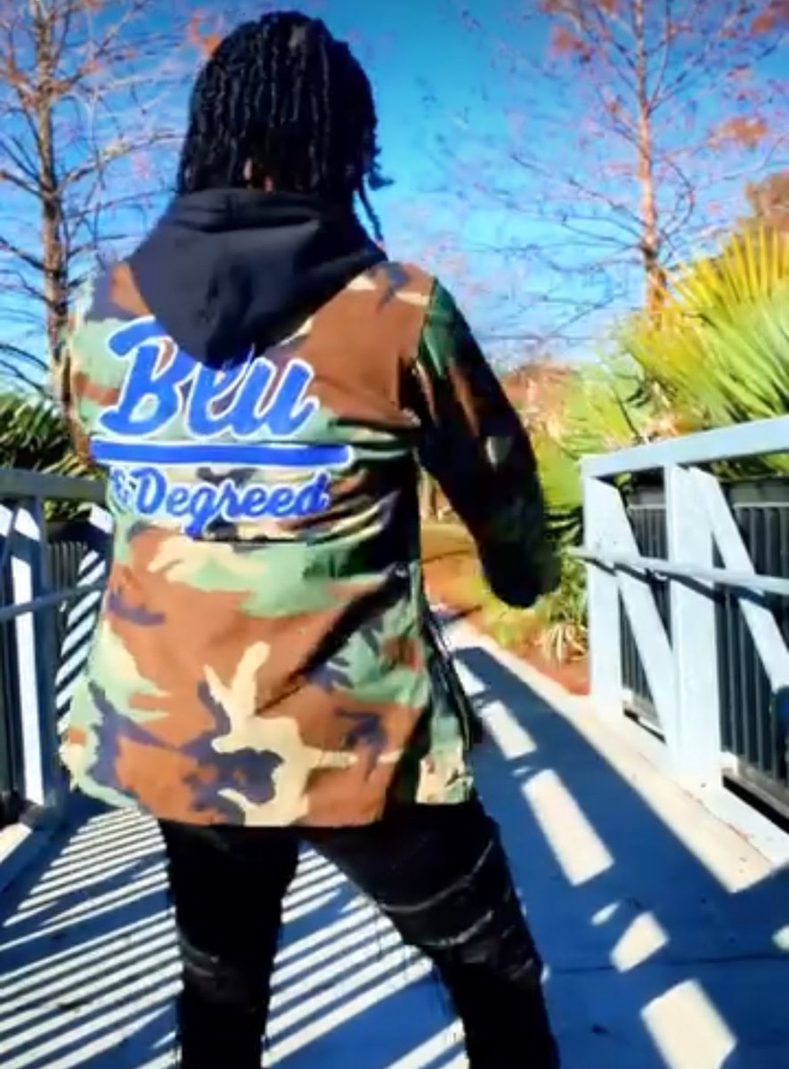 JU_Knee_3's tweet image. 11 years in! Happy Sigmaversary to me! 🤘🏾🔵⚪️ #Fall13 #ΔΑΣ