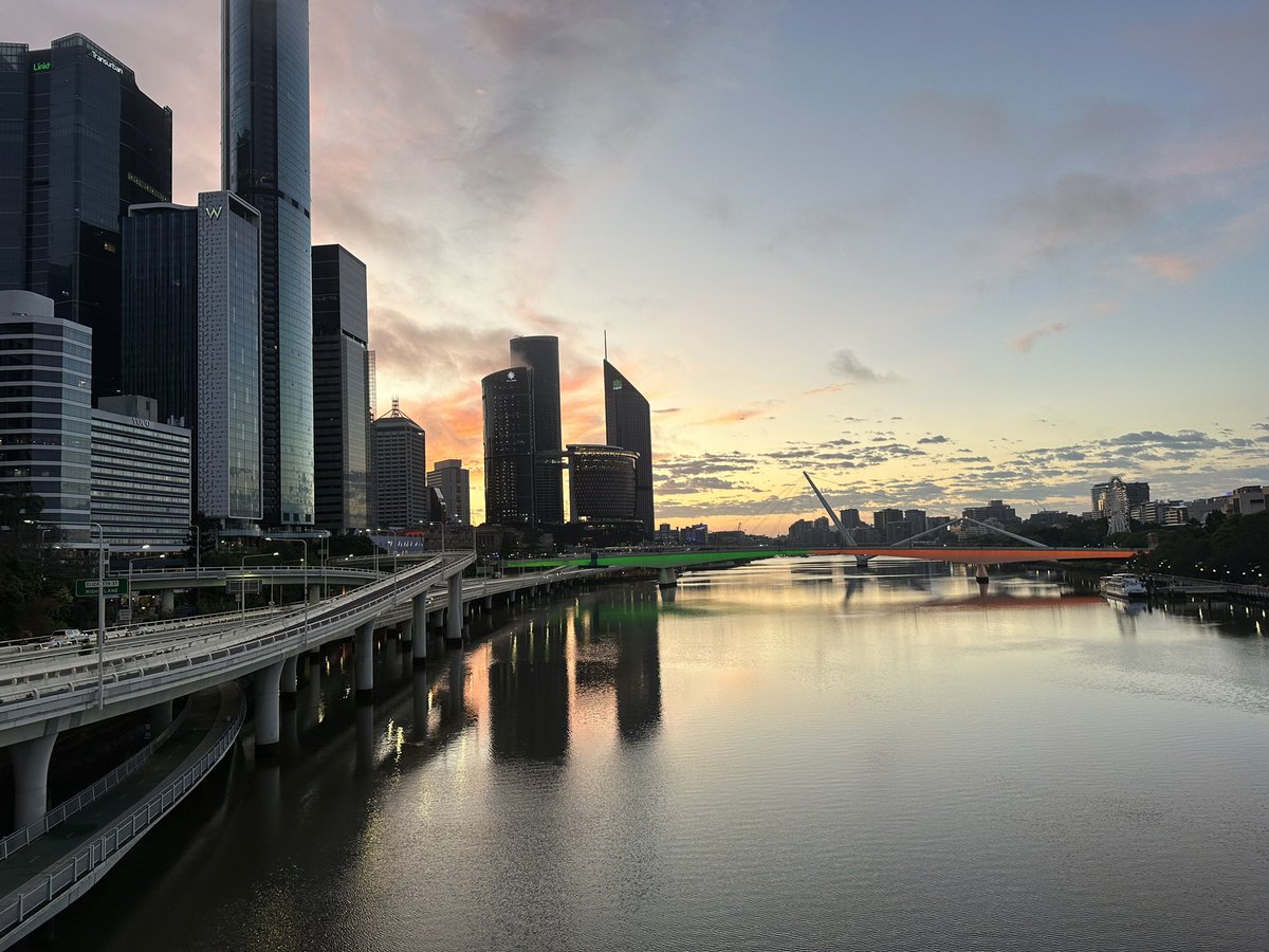 Lloyd Rothwell tweet media