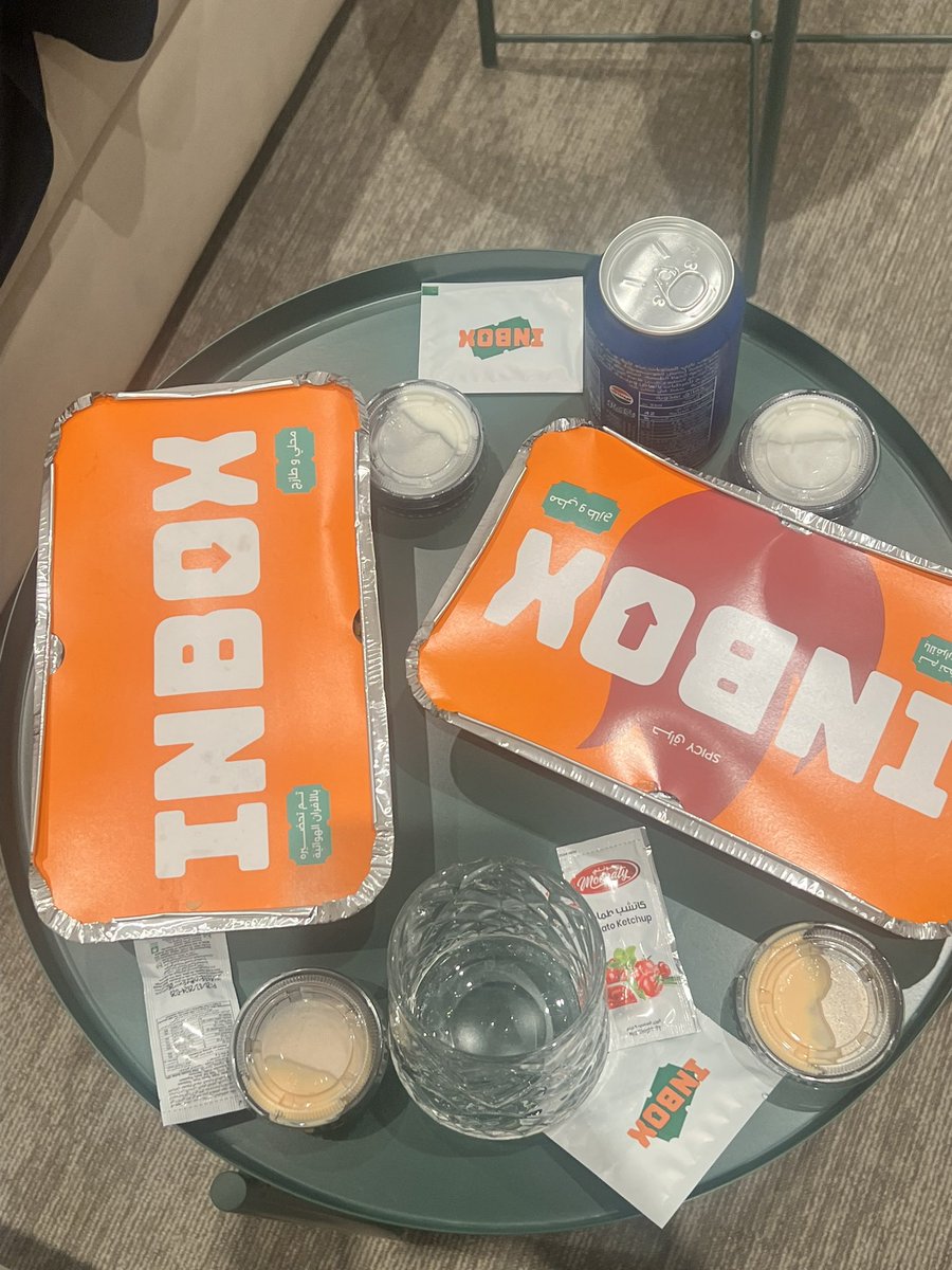 Albandryaaf's tweet photo. بروستد In box حق الراجحي 

الدجاج نظيف والاستواء جيد 
السبايسي لذعه بسيطه حلوه 
القرمشه رهيبه 
الطعم بشكل عام حلو بس مافيه نكهة مميزه
 اذا بينجح فالشي الوحيد عشان سعره الاسطوري https://t.co/Sty8bX6Djn